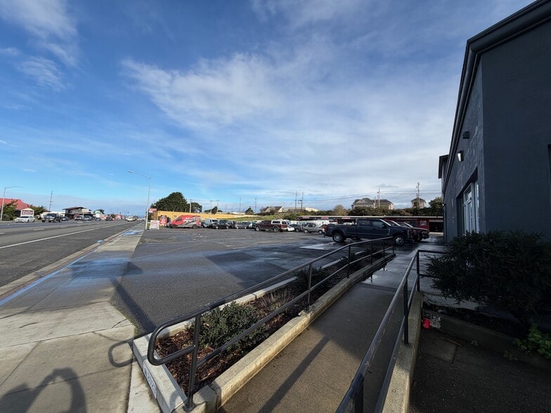 2029 Broadway St, Eureka, CA à vendre - Photo du bâtiment - Image 3 de 8