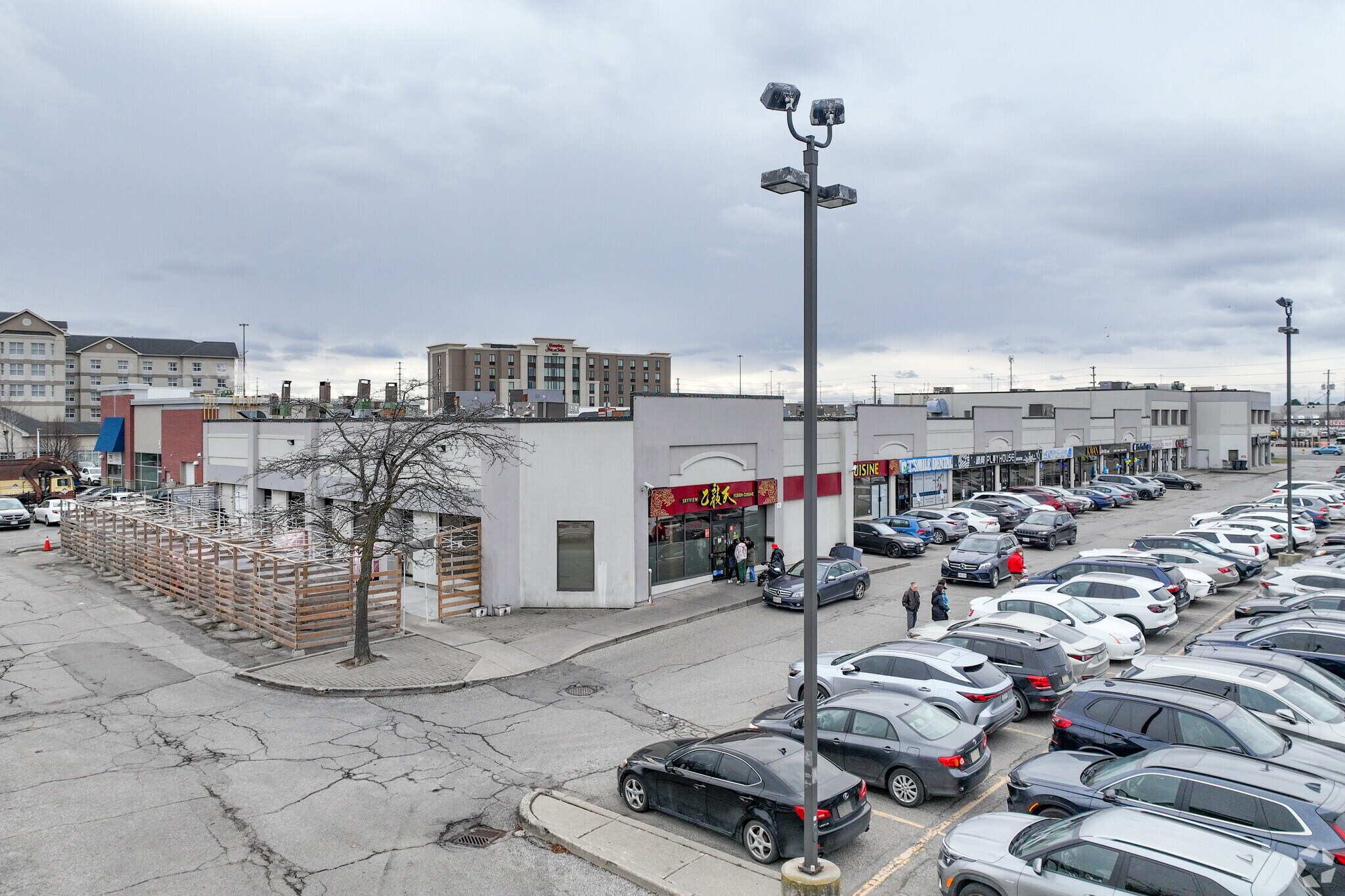 8261 Woodbine Ave, Markham, ON for sale Primary Photo- Image 1 of 1