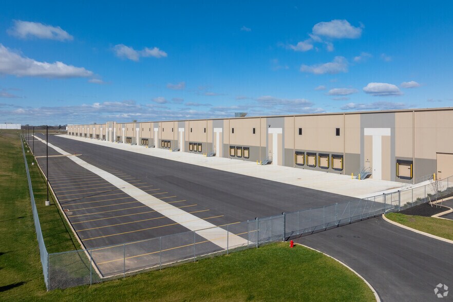 745 Killinger Rd, Annville, PA à louer - Photo du bâtiment - Image 2 de 5