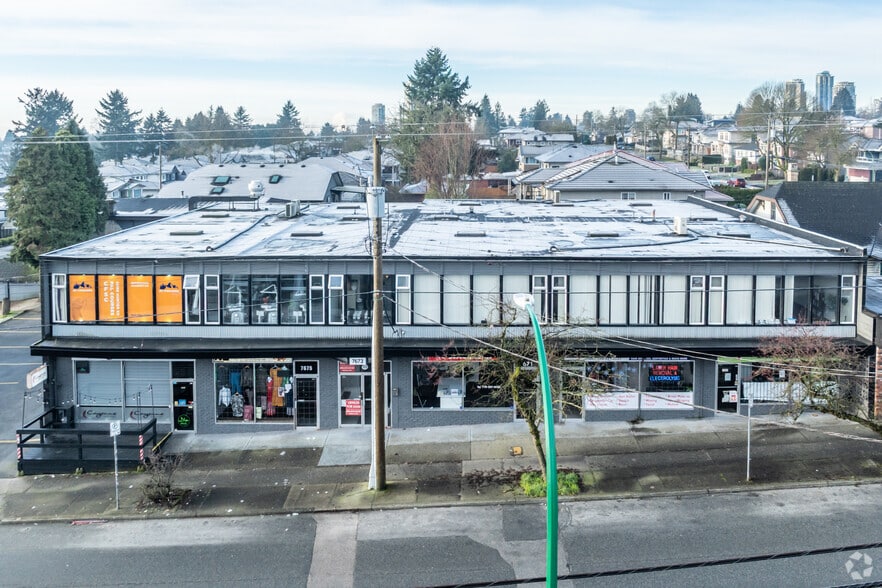 7673 6th St, Burnaby, BC à louer - Photo du bâtiment - Image 3 de 3