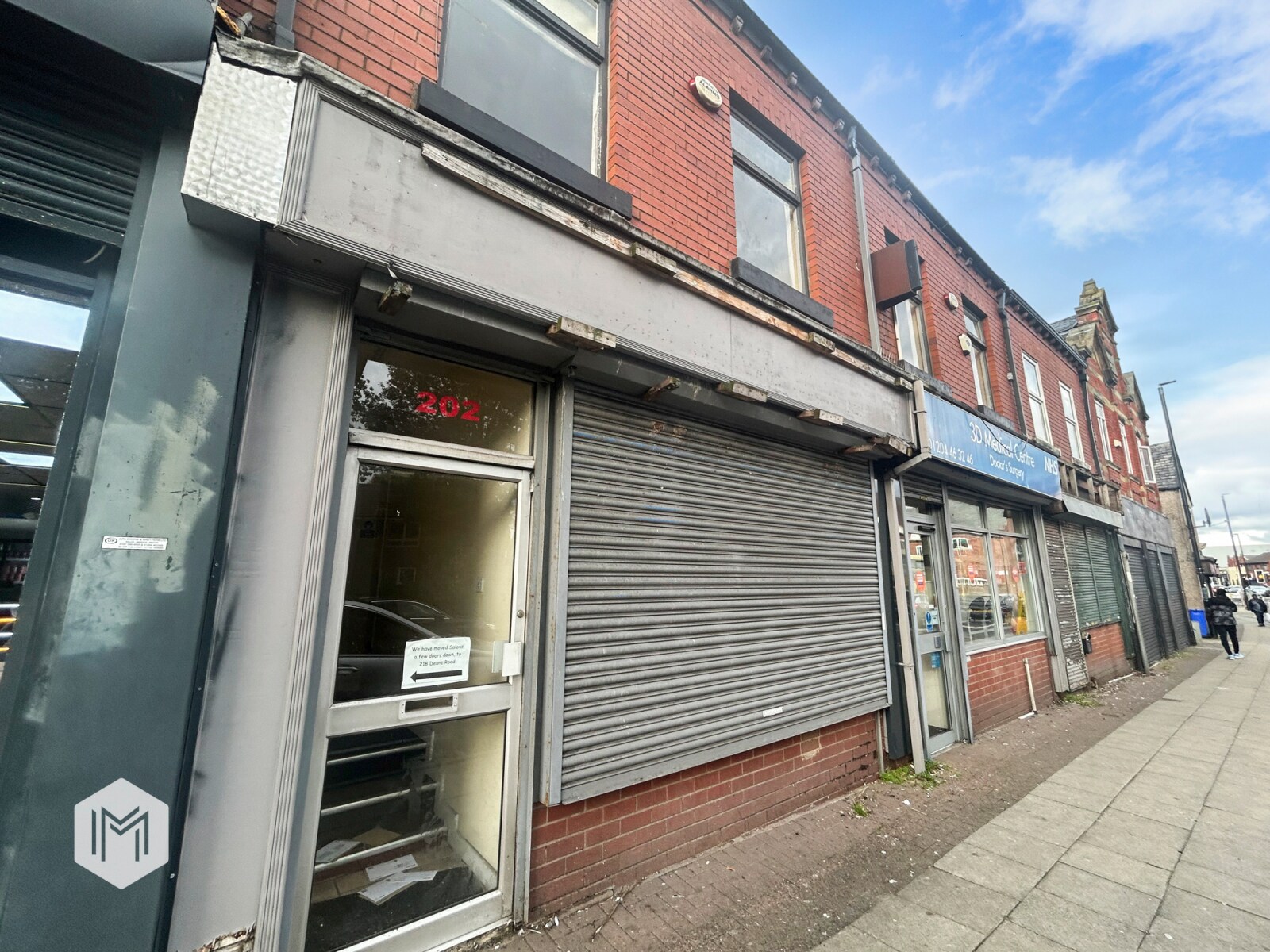 200-202 Deane Rd, Bolton for lease Primary Photo- Image 1 of 4