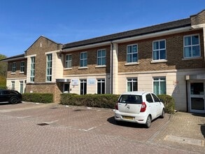 19-25 Shirwell Cres, Milton Keynes for lease Building Photo- Image 2 of 6