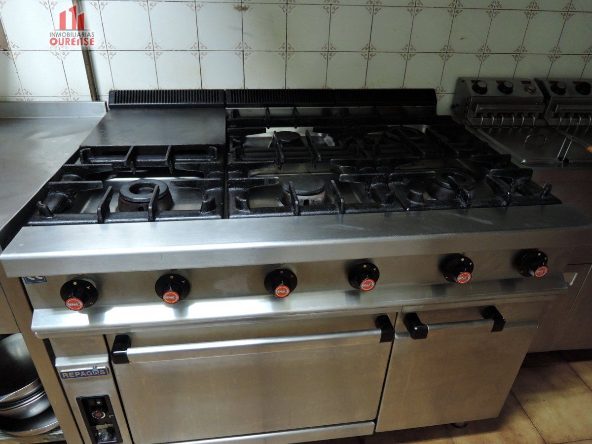 Commerce de détail dans Ourense, Orense à louer Photo du bâtiment- Image 1 de 25