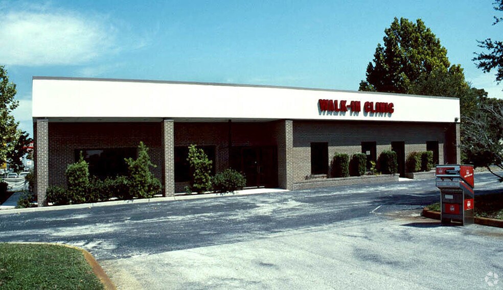 2404 N Us Hwy 19, Holiday, FL à vendre - Photo du bâtiment - Image 2 de 4
