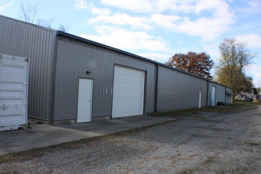 665 N Hobart Rd, Hobart, IN for lease - Building Photo - Image 2 of 10