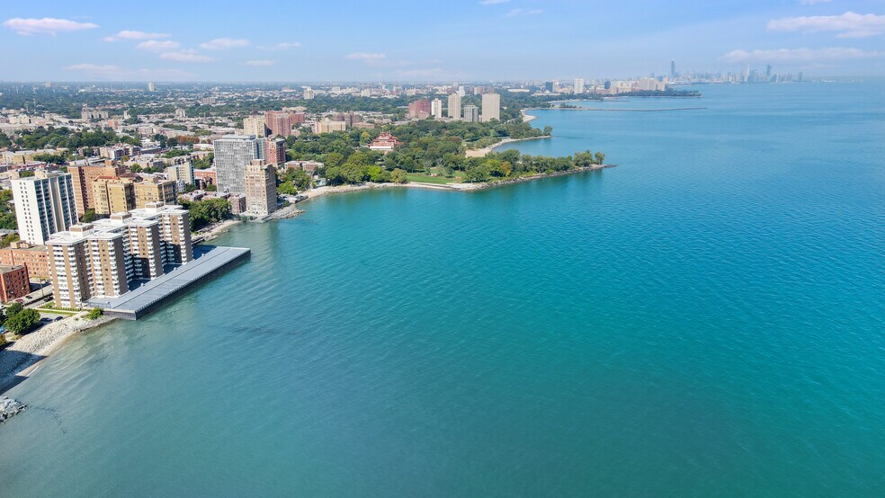 31 Unit Portfolio on 7337 S South Drive portefeuille de 31 propriétés à vendre sur LoopNet.ca - Photo du bâtiment - Image 3 de 11