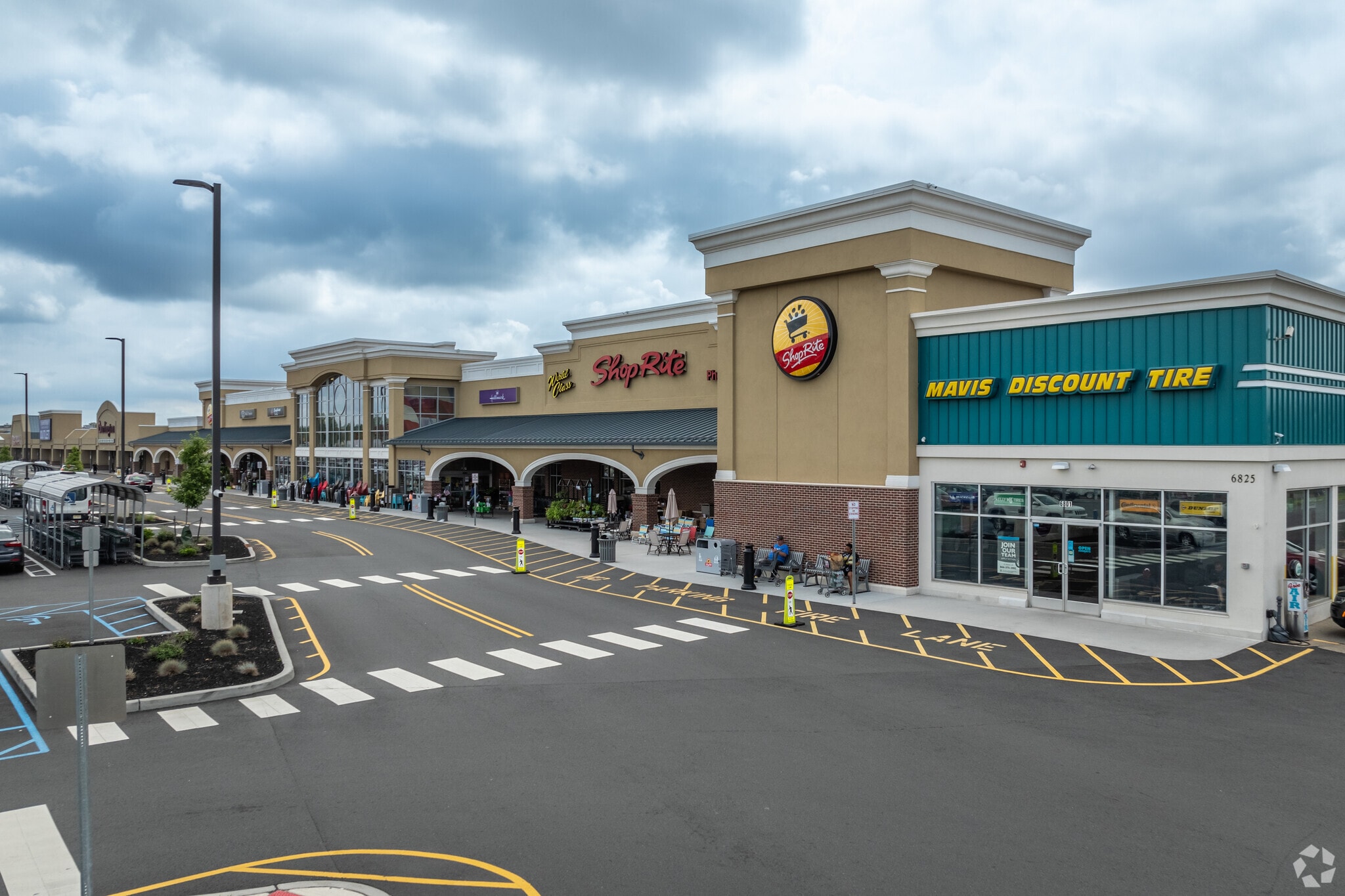 6305 Middlesex Mall, South Plainfield, NJ for lease Primary Photo- Image 1 of 8
