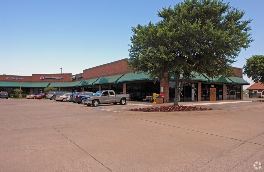 2021 N Hampton Rd, DeSoto, TX à louer - Photo du bâtiment - Image 3 de 4