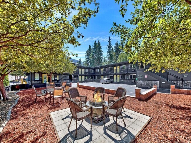 More details for 924 Park Ave, South Lake Tahoe, CA - Hospitality for Sale