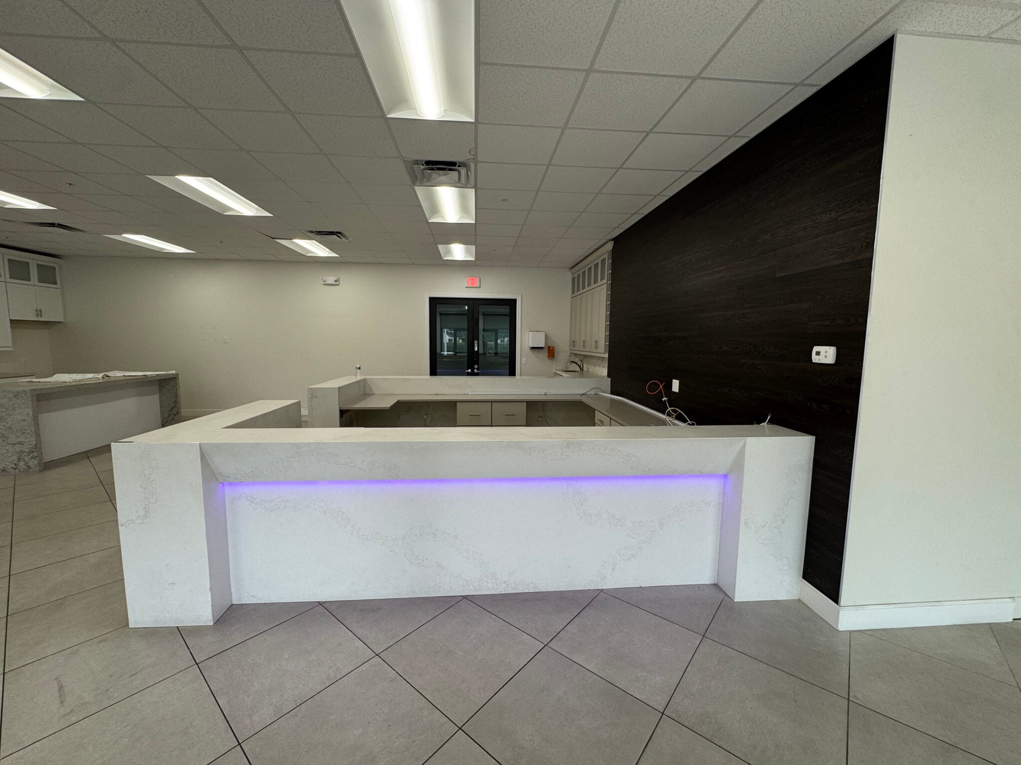 6150 Metro Plex Dr, Fort Myers, FL for sale Interior Photo- Image 1 of 7