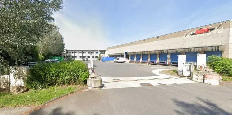 Flex in Saint-Thibault-des-Vignes for lease - Building Photo - Image 2 of 11