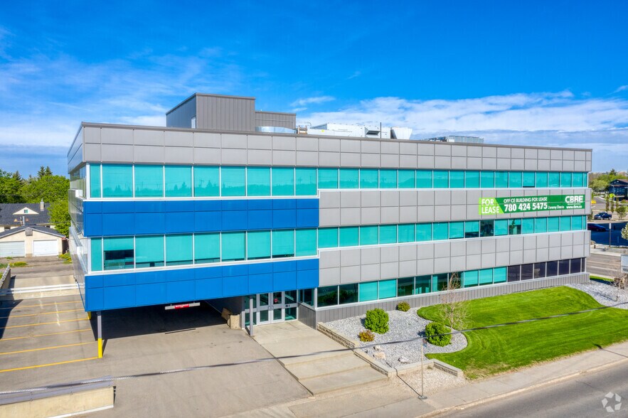 6020 104th St NW, Edmonton, AB à louer - Photo du bâtiment - Image 1 de 13