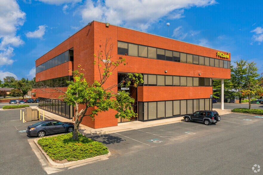 1600 E Gude Dr, Rockville, MD à louer - Photo du bâtiment - Image 2 de 3