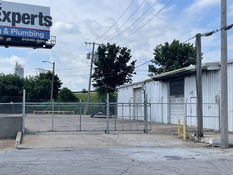 2216 S Rosedale Ave, Tulsa, OK for lease - Building Photo - Image 3 of 10