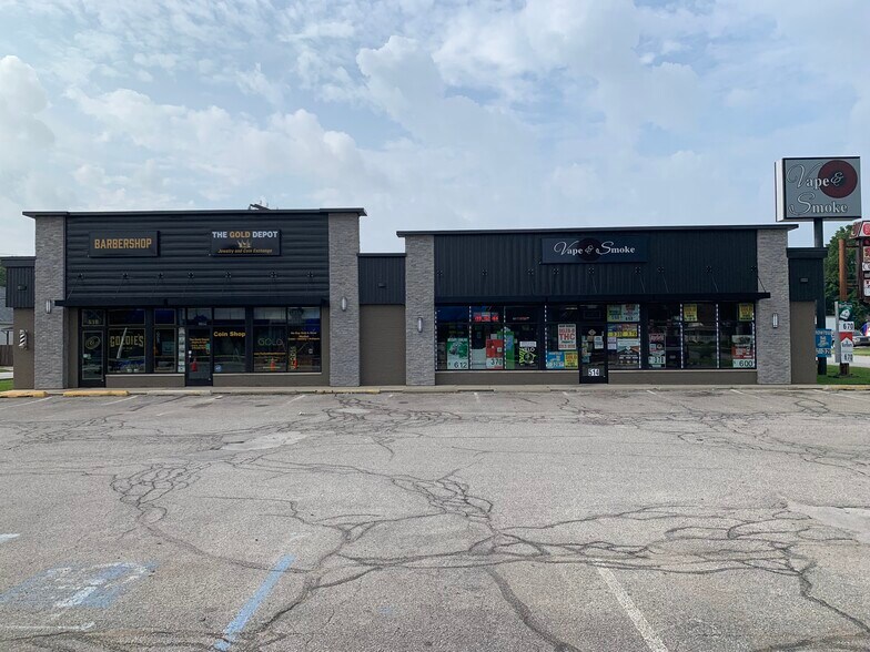 514-530 N Main St, Crown Point, IN à louer - Photo du bâtiment - Image 2 de 2