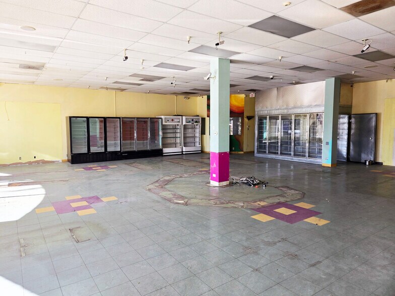 73910 Highway 111, Palm Desert, CA à louer - Photo intérieure - Image 2 de 5