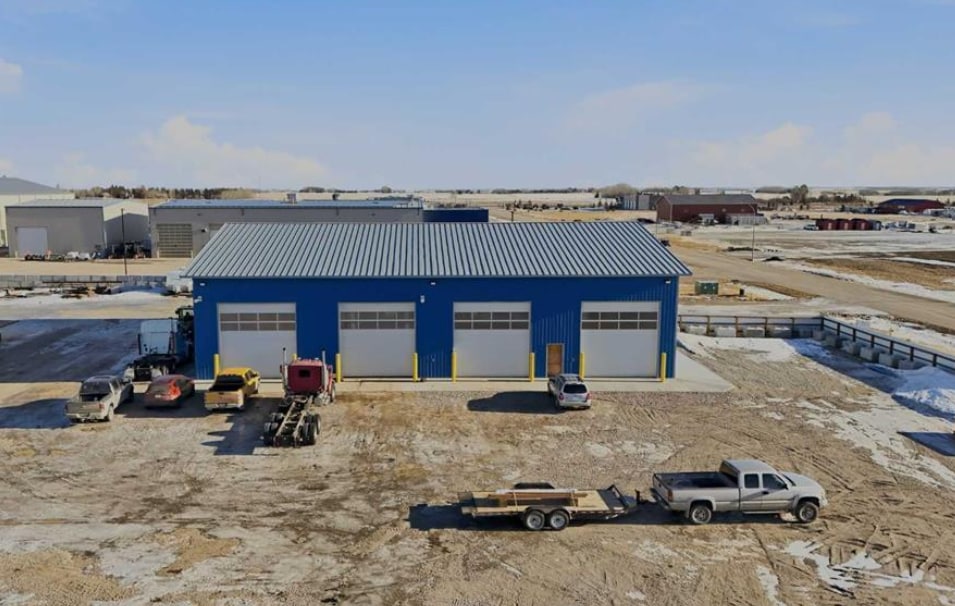 32580 Range Road 11, Mountain View County, AB for lease Primary Photo- Image 1 of 9