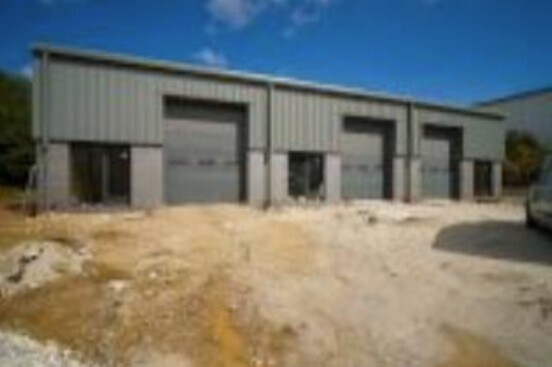 Threemilestone Industrial Estate, Threemilestone à louer Photo du bâtiment- Image 1 de 2