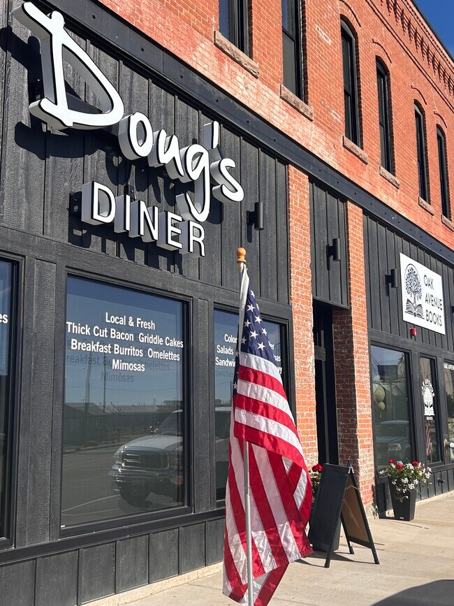 Plus de détails pour 122 Oak Ave, Eaton, CO - Bureau à louer
