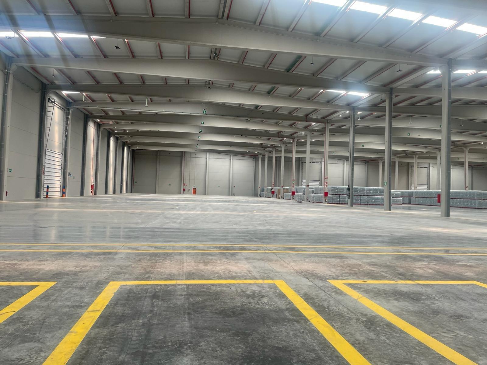 Acueducto, Dos Hermanas, La, 20, Dos Hermanas, Sevilla for lease Building Photo- Image 1 of 23