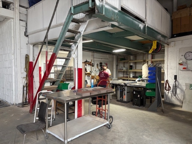 40 Burlews Ct, Hackensack, NJ à vendre - Photo du bâtiment - Image 2 de 7