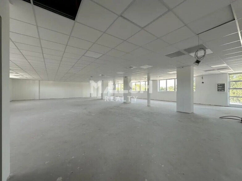 Office in Villefranche-sur-Saône for lease - Interior Photo - Image 2 of 10