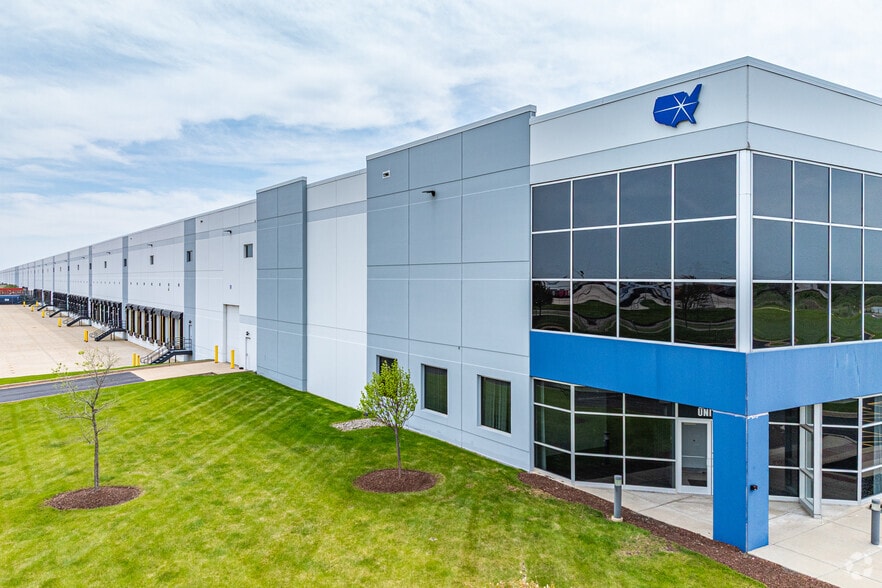 20901 W Walter Strawn Dr, Elwood, IL for lease - Building Photo - Image 2 of 5