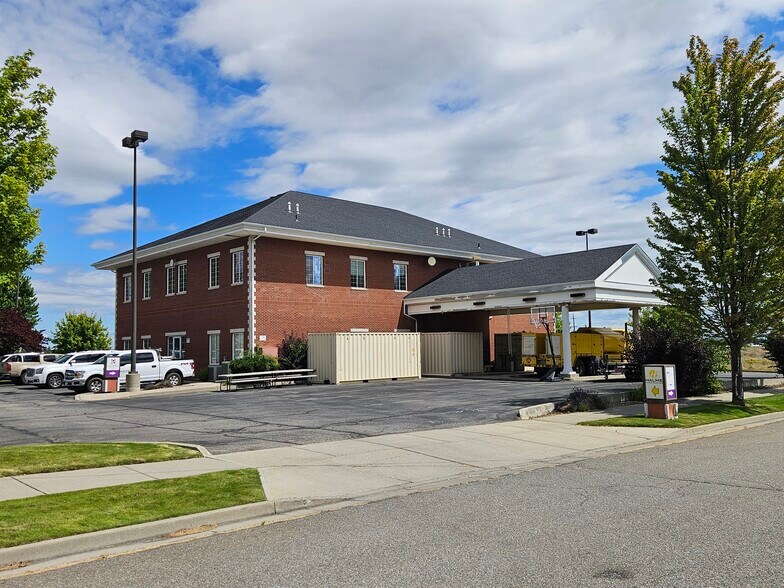 8727 W Highway 2, Spokane, WA à vendre - Photo du bâtiment - Image 3 de 3