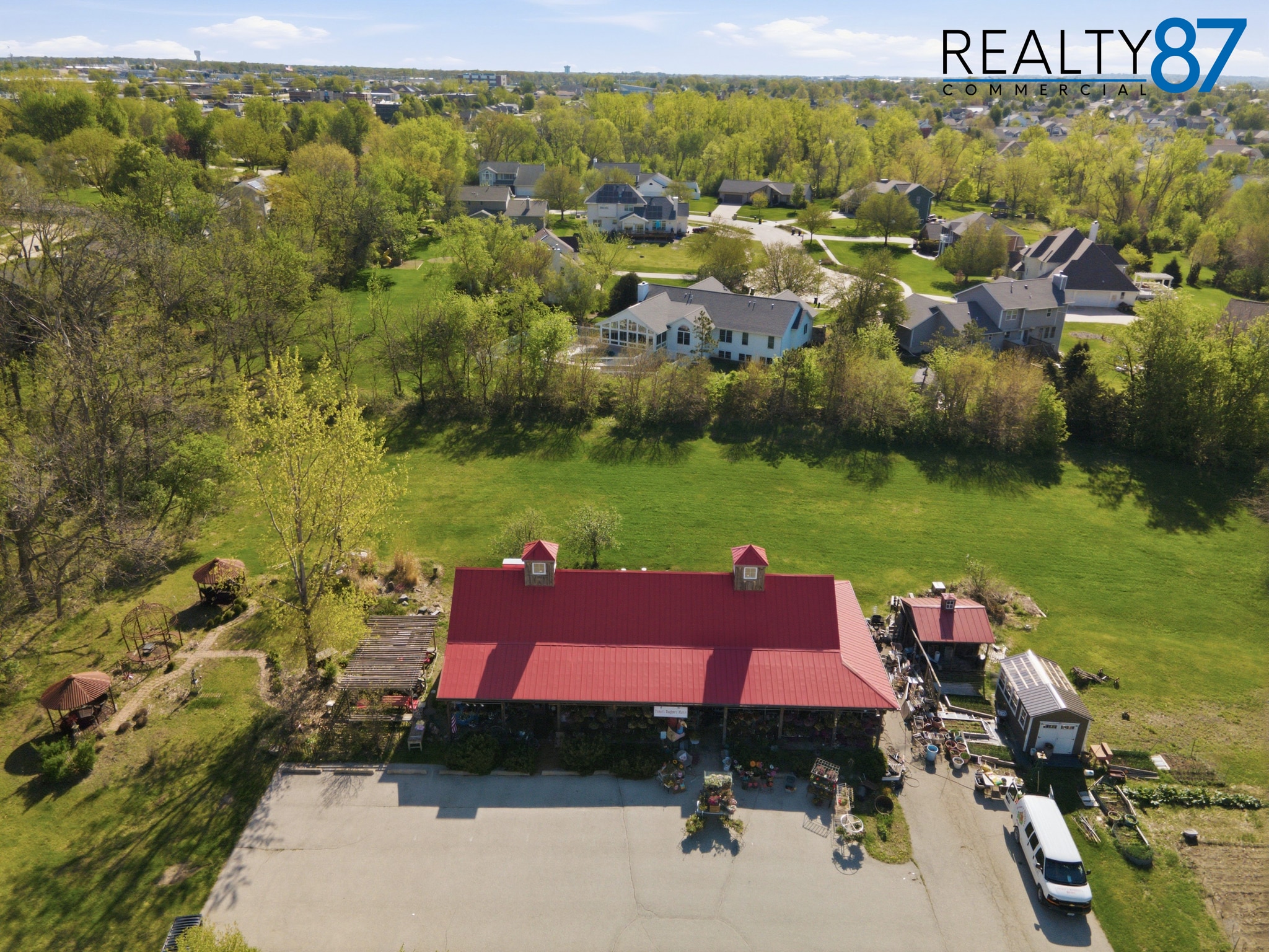 495 Miller Rd, Hiawatha, IA for sale Primary Photo- Image 1 of 11