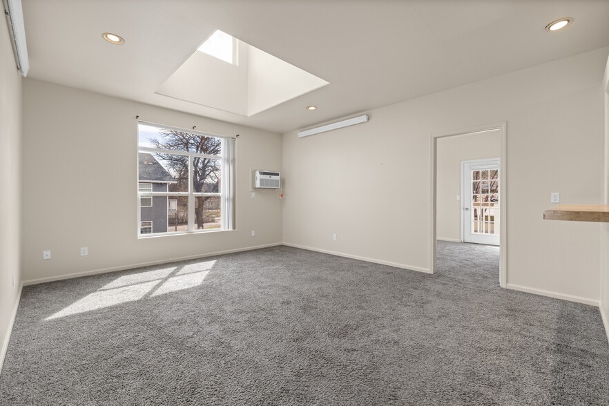 1920 Monte Vista Dr, Rapid City, SD for sale - Building Photo - Image 3 of 58