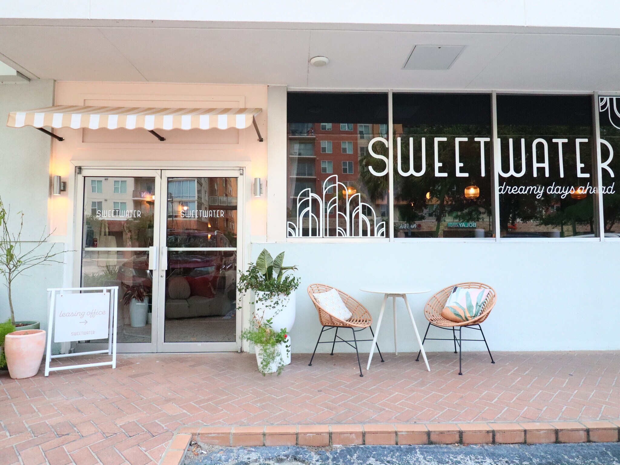 1250 W University Ave, Gainesville, FL à vendre Photo du bâtiment- Image 1 de 1