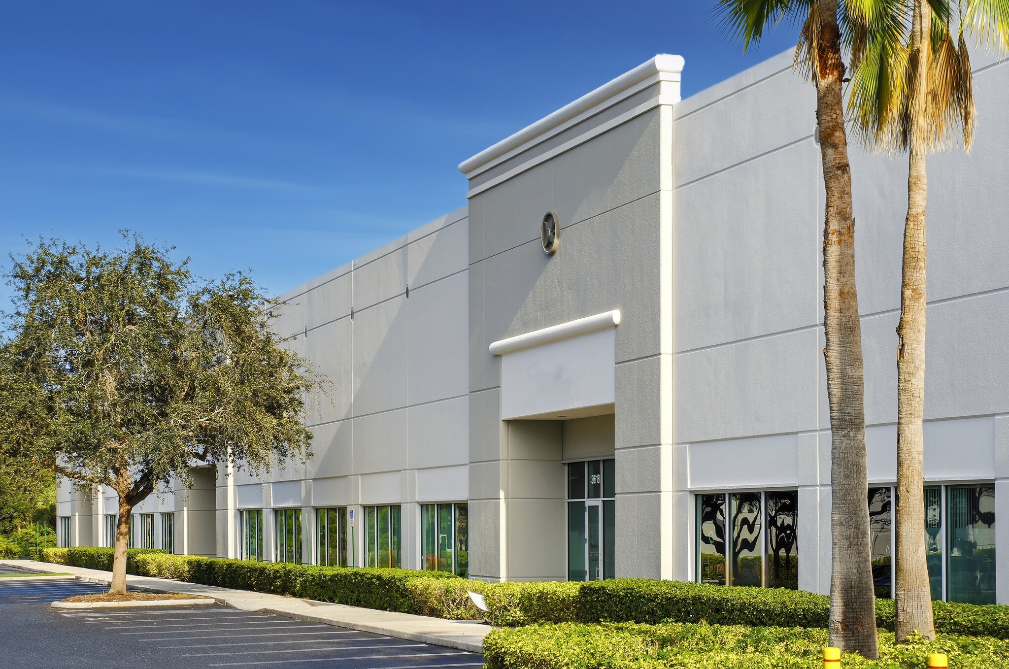 2035 High Ridge Rd, Boynton Beach, FL for lease Interior Photo- Image 1 of 1