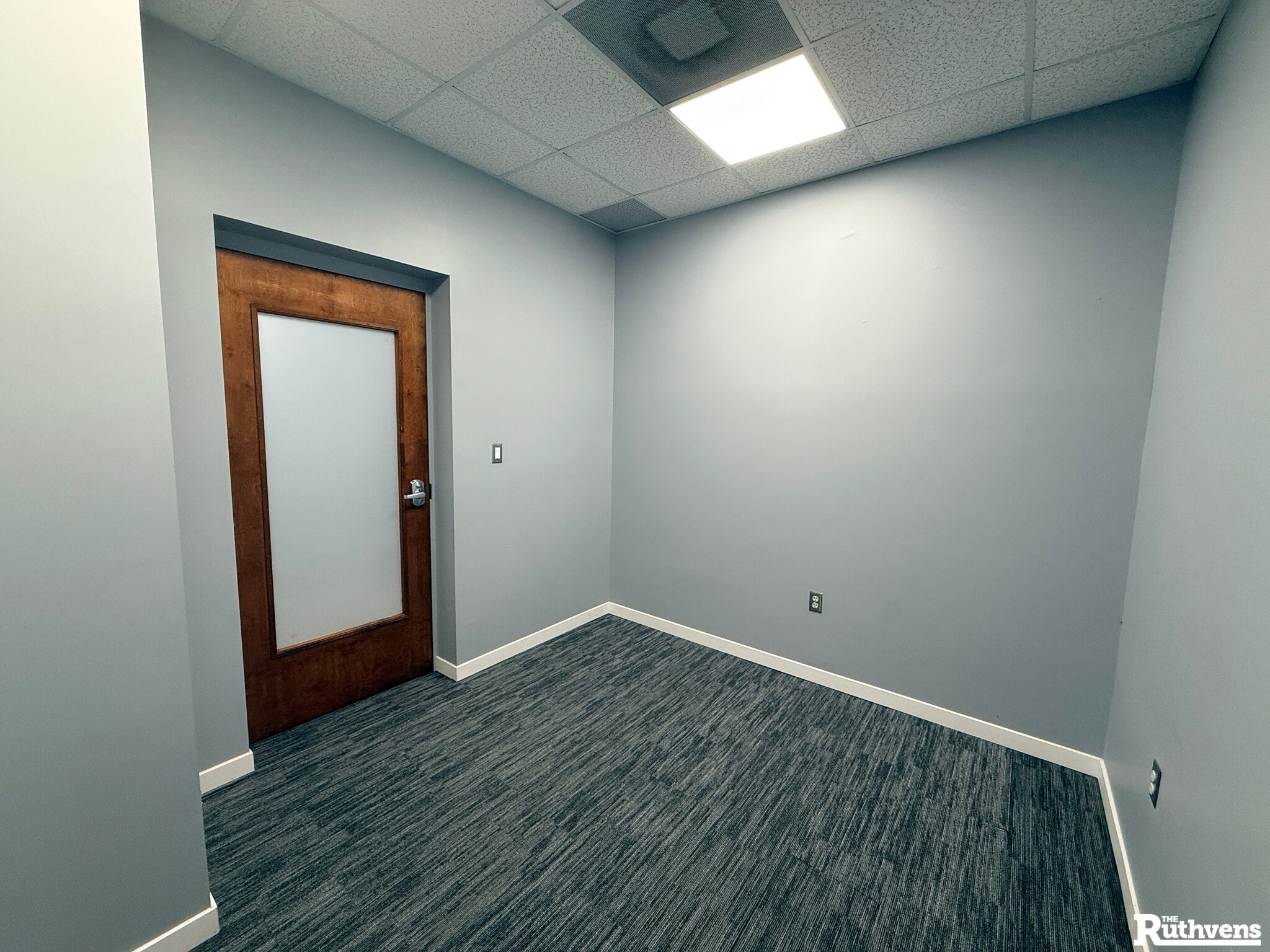 20 Lake Wire Dr, Lakeland, FL à louer Photo intérieure- Image 1 de 4