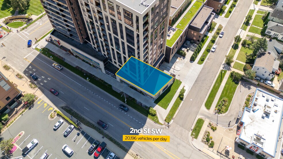 217 14th Ave SW, Rochester, MN à louer - Photo du bâtiment - Image 2 de 23