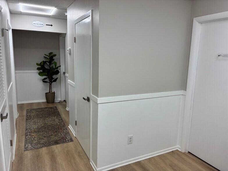 812 Poole Ave, Hazlet, NJ à vendre - Photo du bâtiment - Image 3 de 12