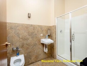 739 North Ave, Glendale Heights, IL for sale Interior Photo- Image 2 of 33