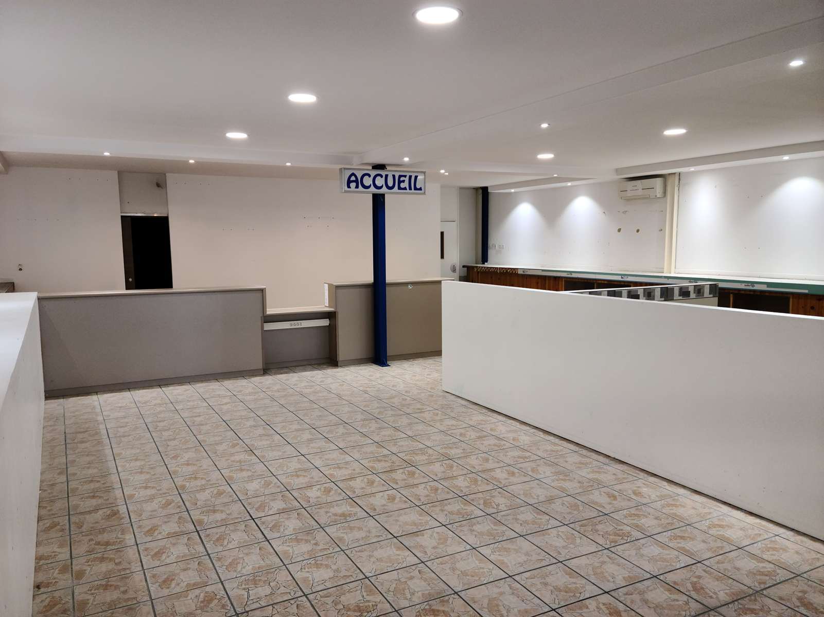Avenue Vauban, Livry-Gargan for lease Primary Photo- Image 1 of 14