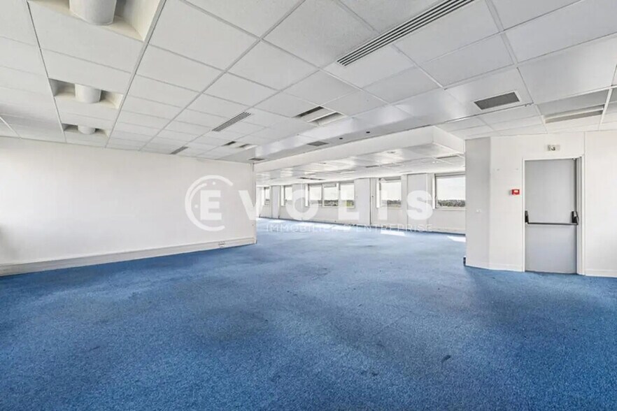 12-14 Rue Du Centre, Noisy-le-Grand à louer - Photo du bâtiment - Image 3 de 14