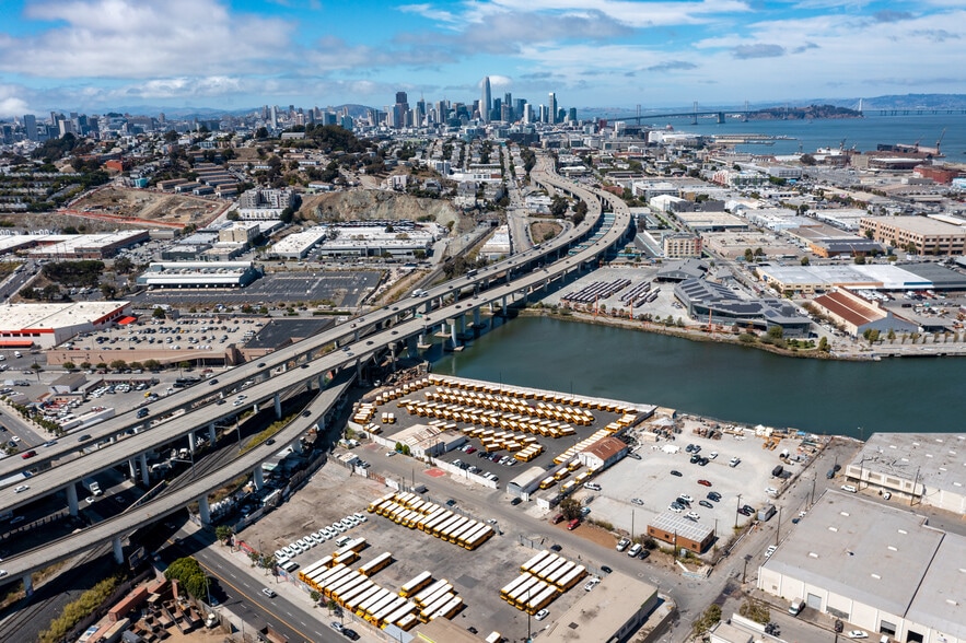 1650-1680 Davidson Ave, San Francisco, CA for lease - Building Photo - Image 2 of 4