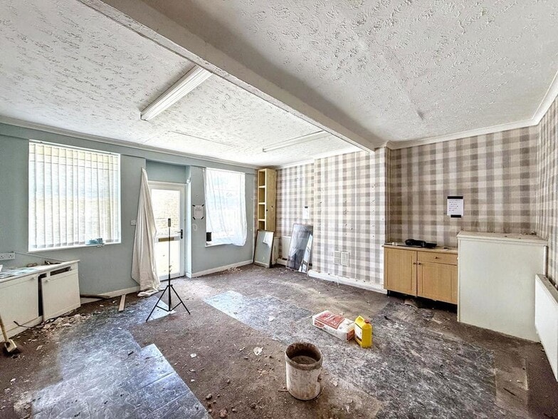 102-102A Commercial St, Crook for sale - Building Photo - Image 3 of 16