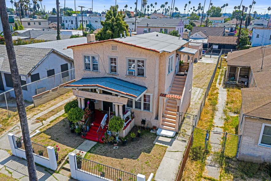 1432 S Cloverdale Ave, Los Angeles, CA à vendre - Photo du bâtiment - Image 3 de 7