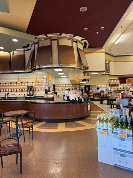 1915 Douglas Blvd, Roseville, CA à louer - Photo du bâtiment - Image 3 de 14