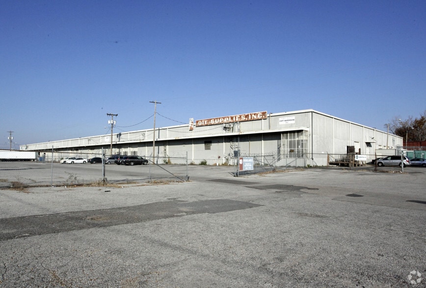 761-795 S Danny Thomas Blvd, Memphis, TN for lease - Building Photo - Image 2 of 4