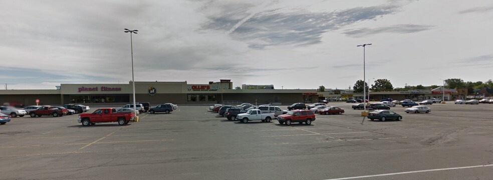 1222 Arsenal St, Watertown, NY à louer - Photo du bâtiment - Image 2 de 3