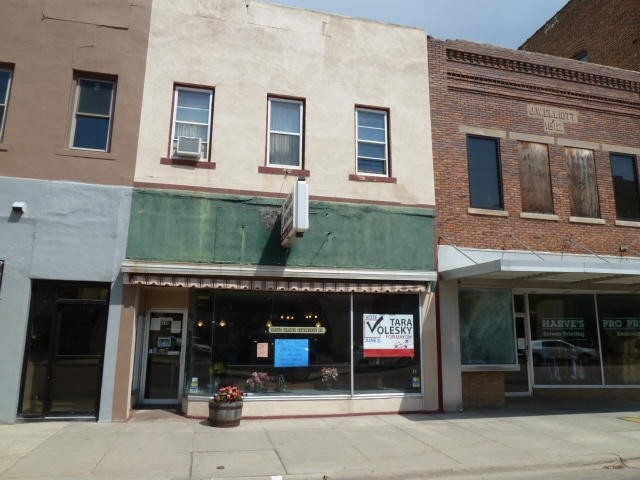 310 N Main St, Mitchell, SD for sale - Primary Photo - Image 1 of 1