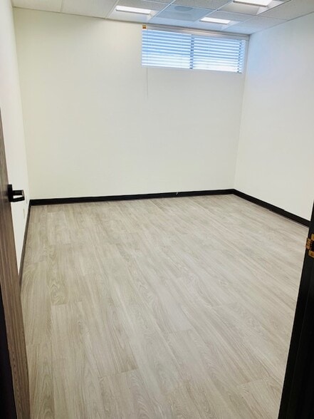 1908 S El Camino Real, San Clemente, CA for lease - Interior Photo - Image 3 of 7