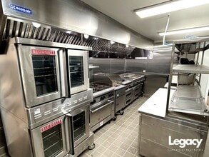 4843 W Century Blvd, Inglewood, CA à louer Photo intérieure- Image 2 de 4