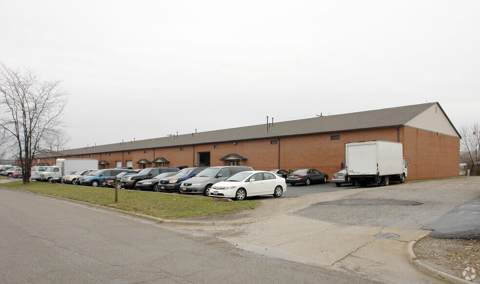 2955-2999 Switzer Ave, Columbus, OH à louer - Photo du bâtiment - Image 2 de 5
