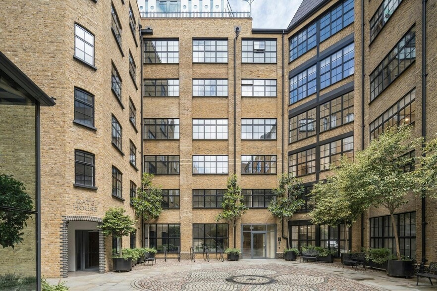 Old St, London for lease - Building Photo - Image 3 of 24