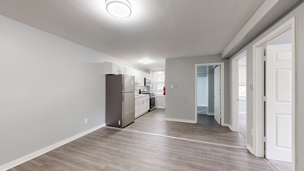 32 S Wycombe Ave, Lansdowne, PA for sale - Matterport 3D Scan - Image 3 of 21